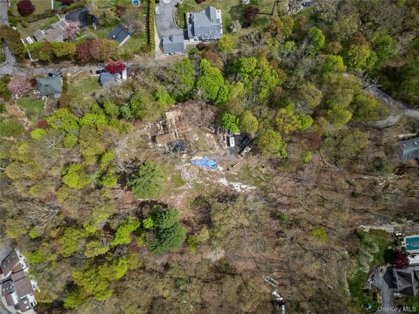15 Colonial Terrace, Mahopac, NY 10541