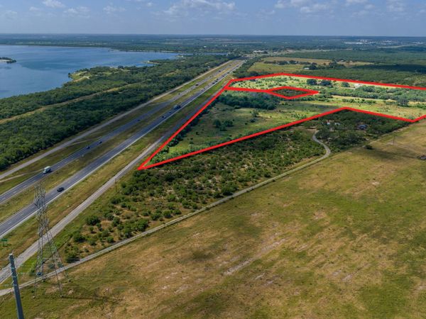 16385 Donop, Elmendorf, TX 78112