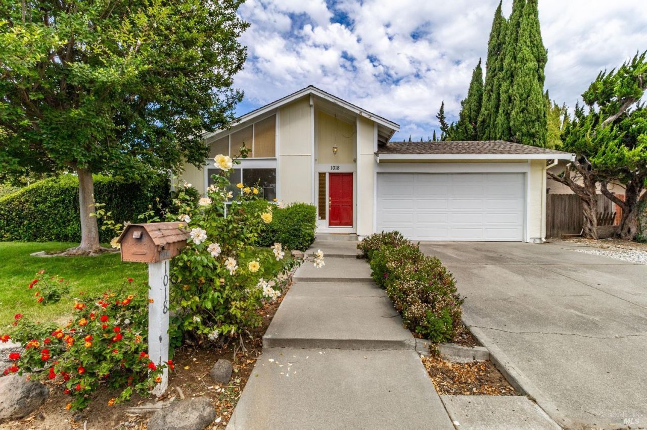 1018 Woodlark Court, Suisun City, CA 94585 Main Photo