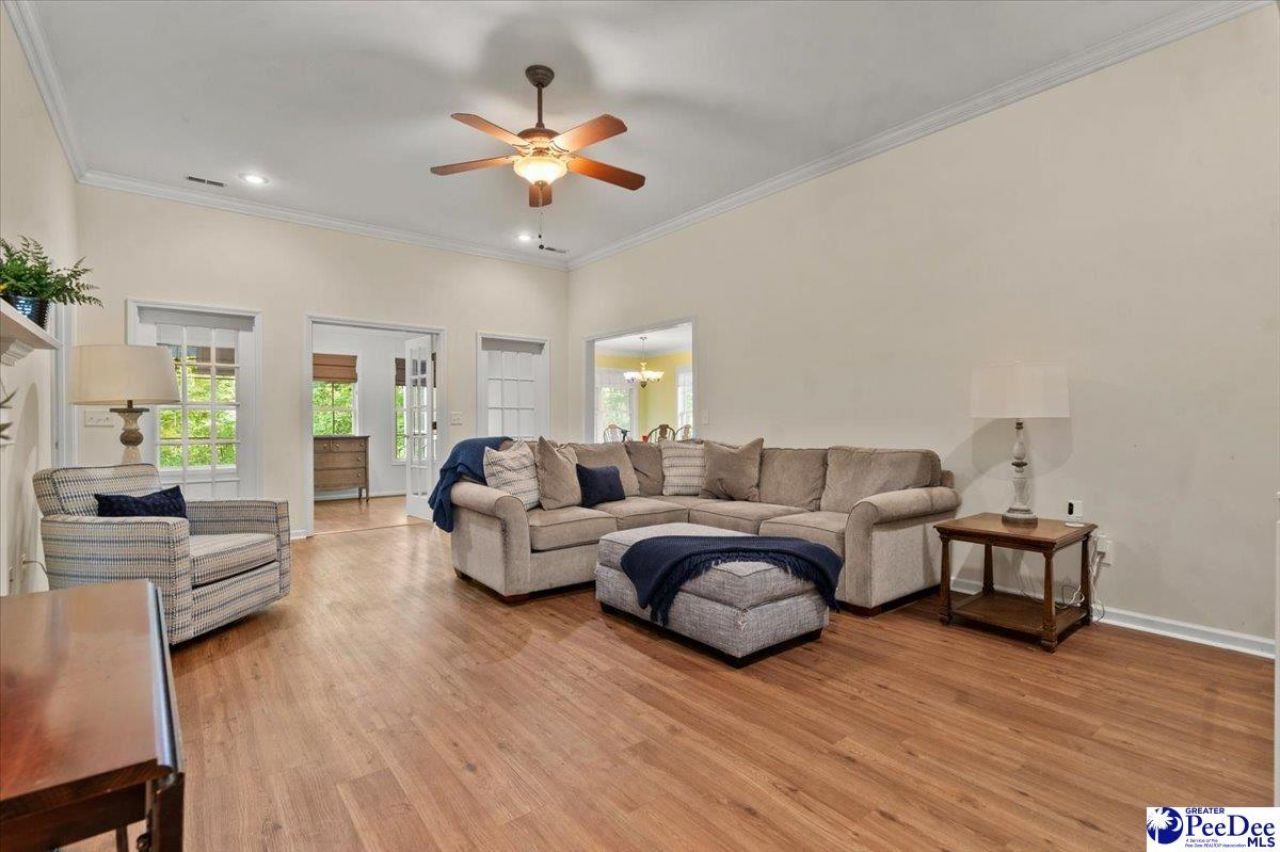 2273 Inverness Dr. Photo 10