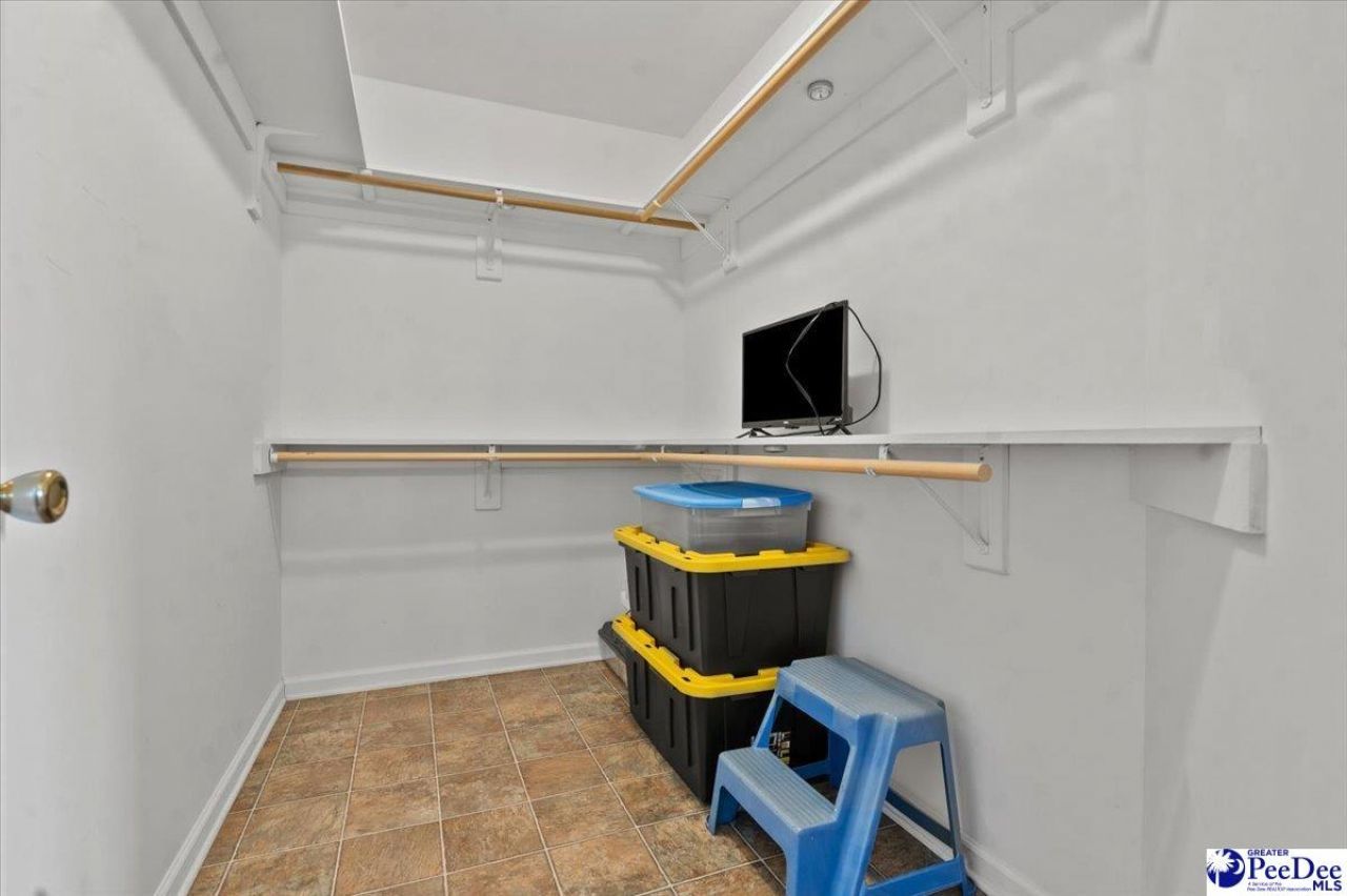 2273 Inverness Dr. Photo 21