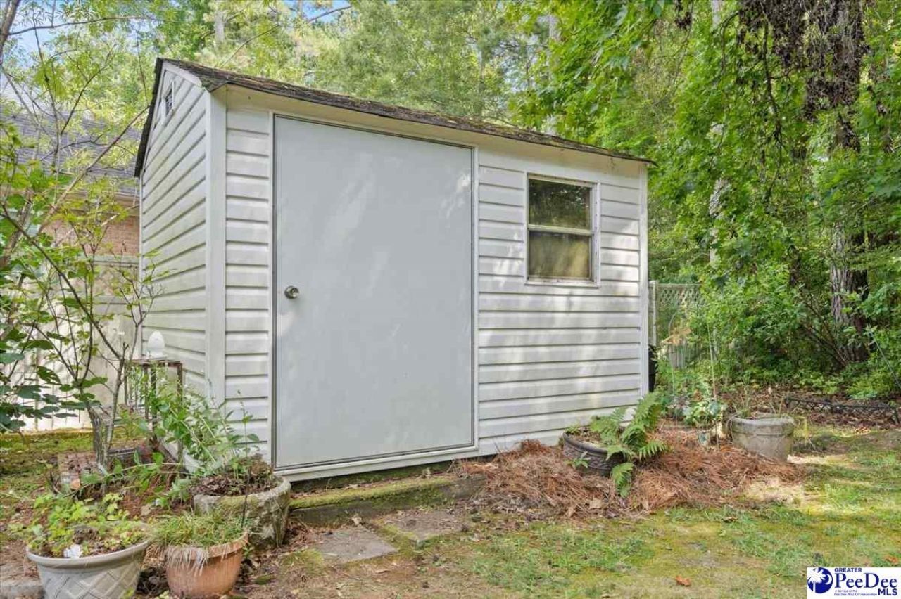 2273 Inverness Dr. Photo 32