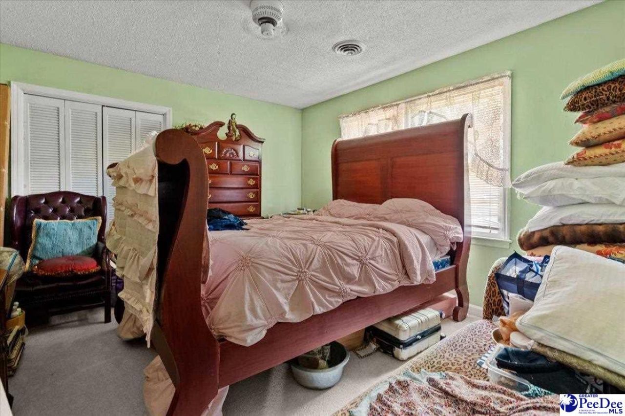2330 S Hallmark Dr. Photo 33