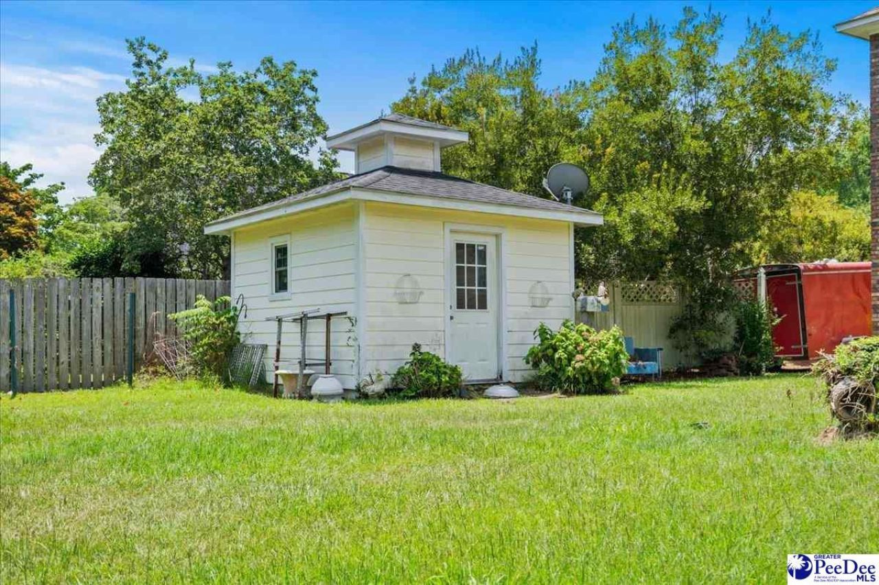 2330 S Hallmark Dr. Photo 40