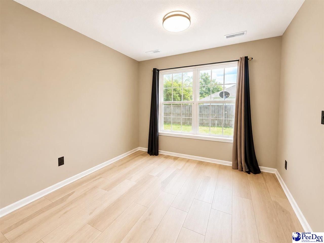 1325 Monterey Drive Photo 9