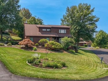 1121 Queens Court, Morgantown, WV 26508