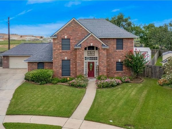 412 Cherrystone Circle , Victoria, TX 77904