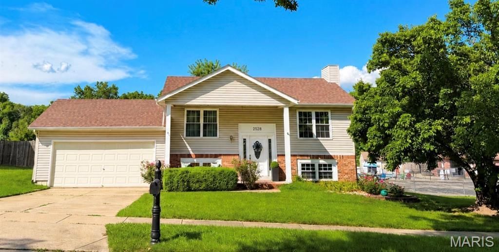 2528 Stillwater Drive , O Fallon, MO 63368 Main Photo