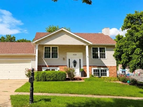 2528 Stillwater Drive , O'Fallon, MO 63368