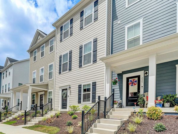 231 Broad ST , Daleville, VA 24083