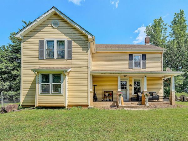 1026 Thaxton Mountain RD , Thaxton, VA 24174