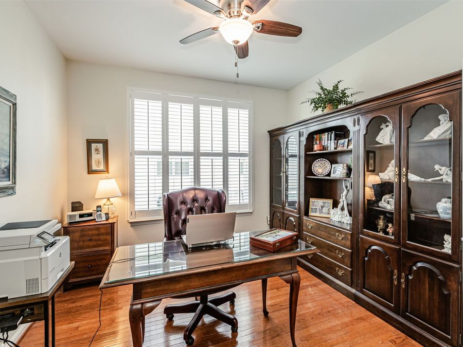 Property Image 28