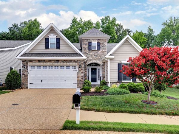 4211 Berry Square , Williamsburg, VA 23188
