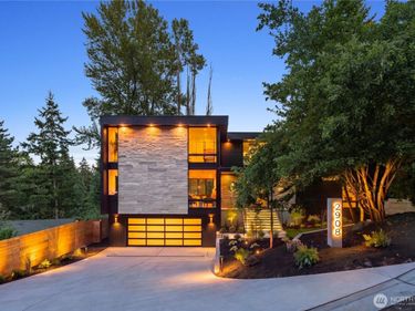 2908 129th Avenue NE, Bellevue, WA 98005