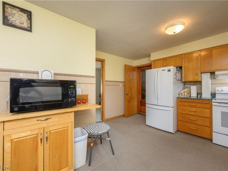 318 S Reeves Avenue , Dover, OH 44622 Photo 11