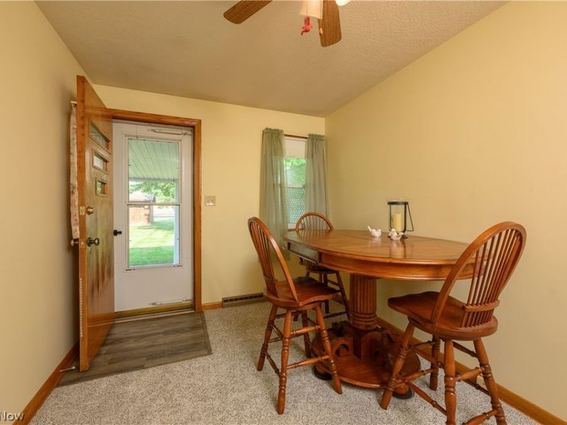 318 S Reeves Avenue , Dover, OH 44622 Photo 13