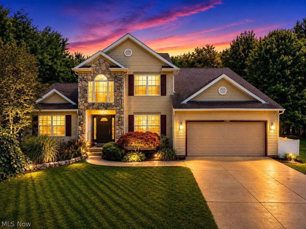 10313 Dayflower Drive, Twinsburg, OH 44087 Main Photo