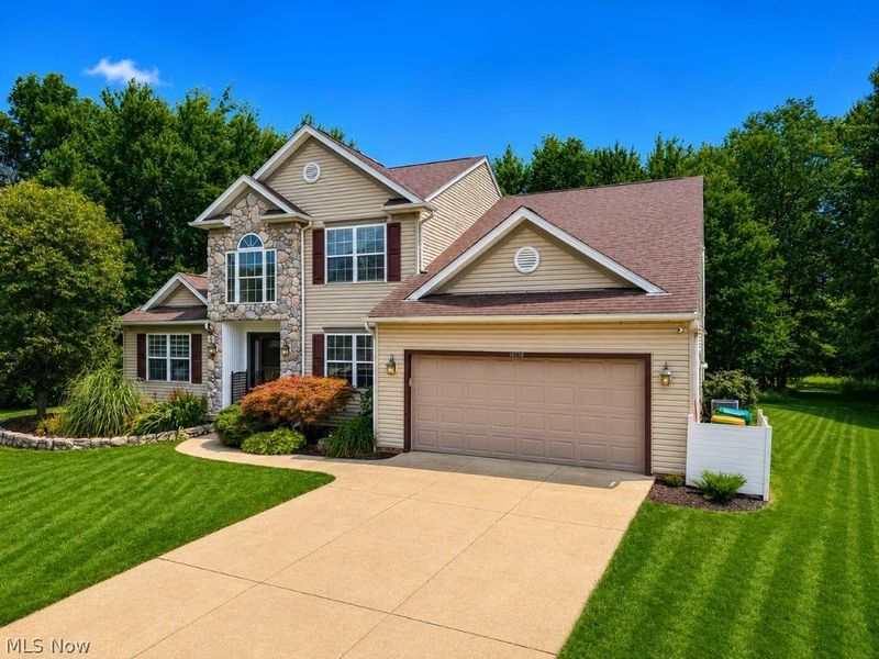 10313 Dayflower Drive, Twinsburg, OH 44087 Photo 3