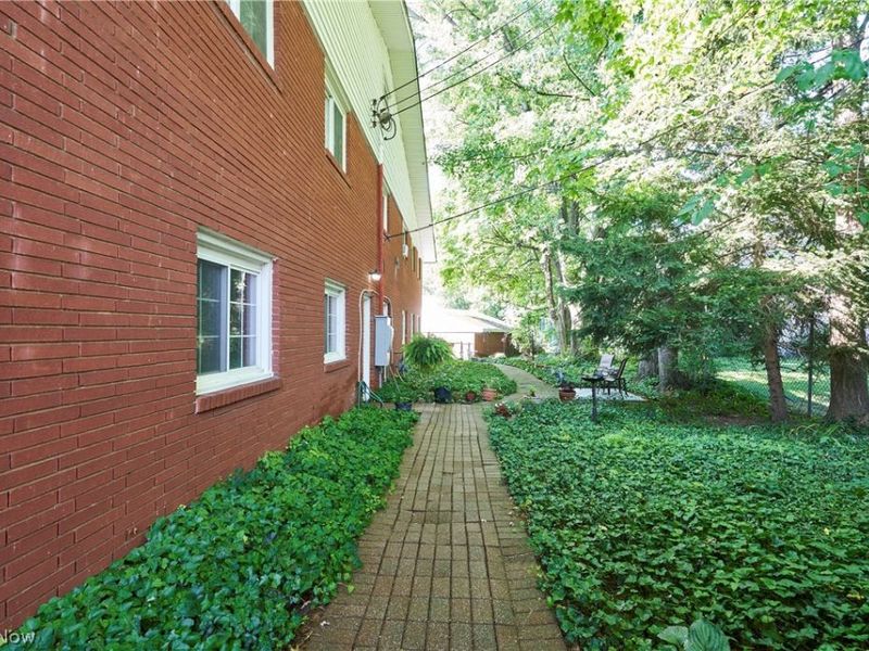 2 Meadowlawn Drive , Unit 4, Mentor, OH 44060 Photo 20