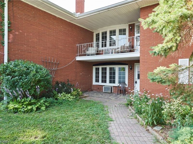 2 Meadowlawn Drive, Unit 4, Mentor, OH 44060 Photo 43