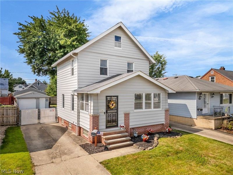 7803 Snow Road, Parma, OH 44129 Photo 2