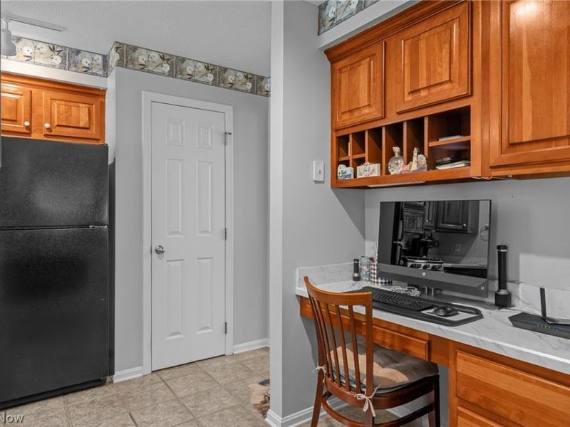 5112 E Lake Road, Sheffield Lake, OH 44054 Photo 9