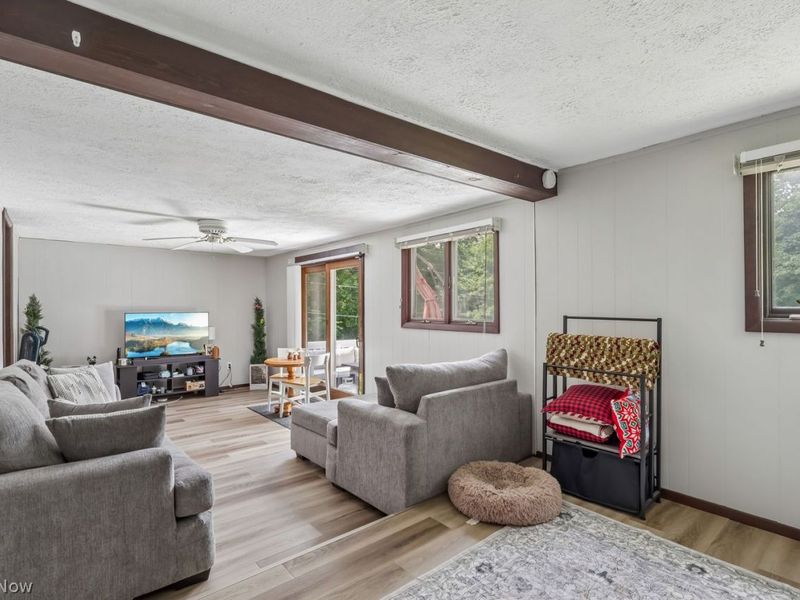 2572 S Hubbard Road, Lowellville, OH 44436 Photo 7