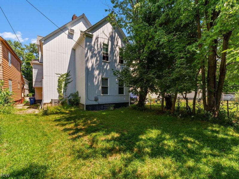 10906 Churchill Avenue, Cleveland, OH 44106 Photo 26