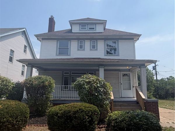 2123 Hampstead Road , Cleveland Heights, OH 44118