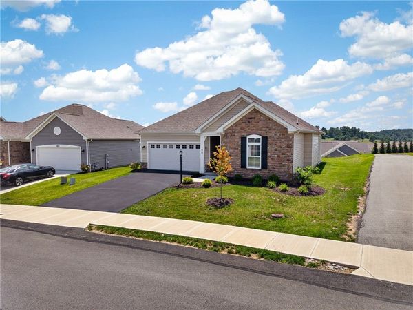 1001 Courtyard Dr , Finleyville, PA 15332