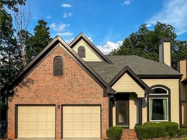3255 Park Chase, Alpharetta, GA 30022