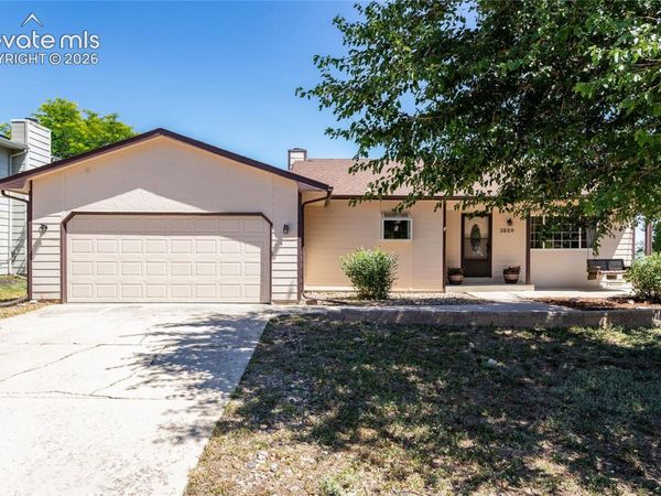 3859 Glenhurst Street, Colorado Springs, CO 80906