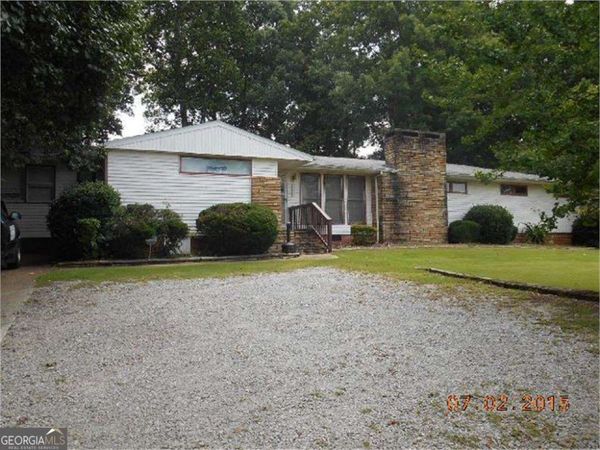 1223 N Park Street, Carrollton, GA 30117