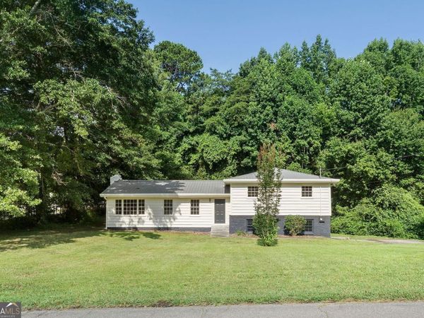 5525 Oak Grove Drive, Acworth, GA 30102