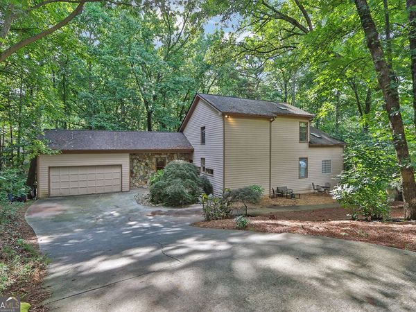 8760 S Mount Drive, Alpharetta, GA 30022