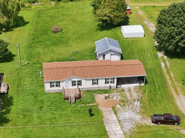 720 W Kentucky 132 , Dixon, KY 42409