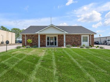 250 Crossfield Drive, Versailles, KY 40383