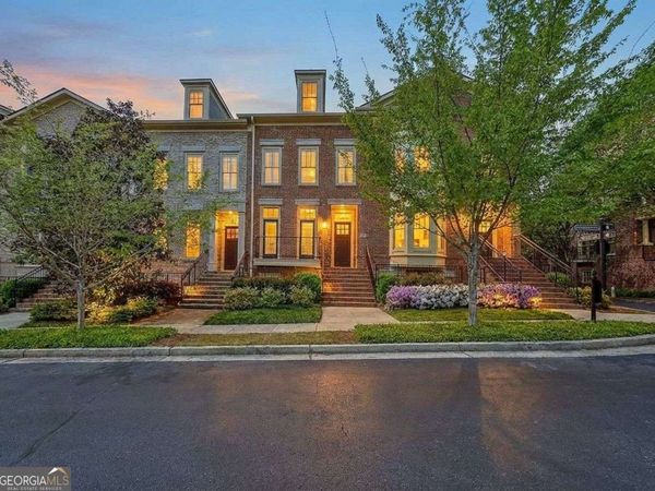 302 Riversgate Drive, Unit 55, Atlanta, GA 30339