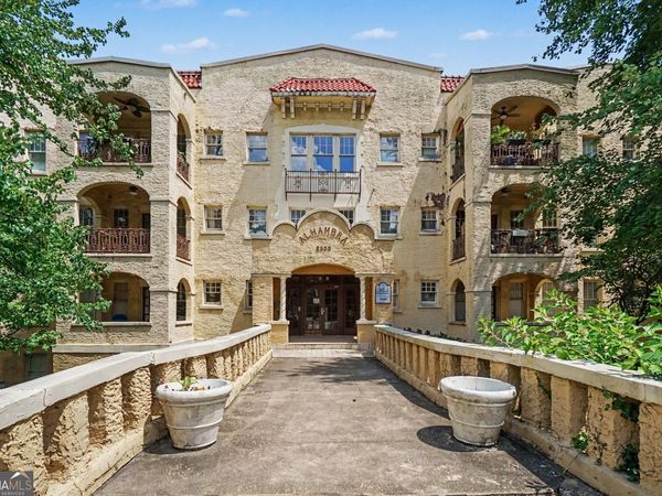 2855 Peachtree Road NE, Unit 205, Atlanta, GA 30305