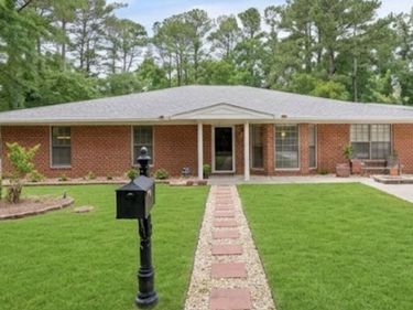 1001 Poppell Drive, Darien, GA 31305