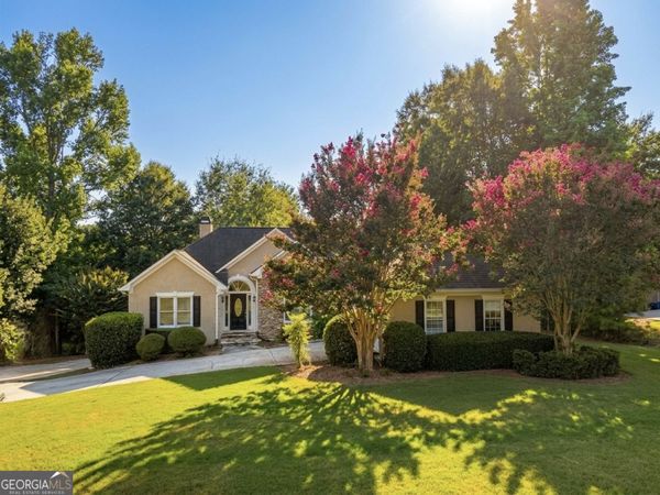 220 Youngs Circle, Fayetteville, GA 30215