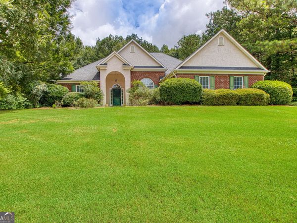 305 Surrey Park Drive, Fayetteville, GA 30215