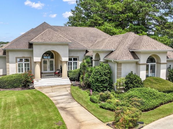 110 Carnoustie Way, Fayetteville, GA 30215
