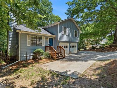 4127 Warren Road, Flowery Branch, GA 30542