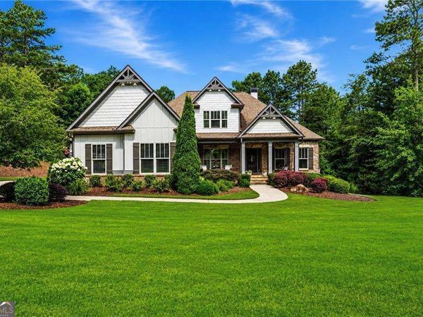 5455 Fishermans Cove, Gainesville, GA 30506