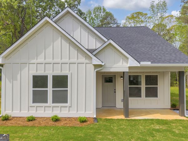 181 Lake Club Drive, Hartwell, GA 30643
