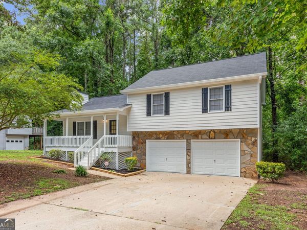 100 Russell Drive, Hiram, GA 30141