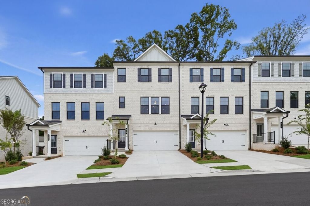 603 Rose Hill Lane, Lawrenceville, GA 30044 Main Photo