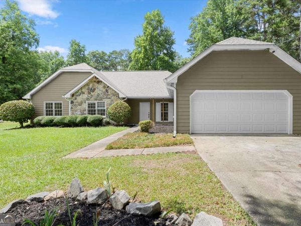 5015 Logans Run, Loganville, GA 30052