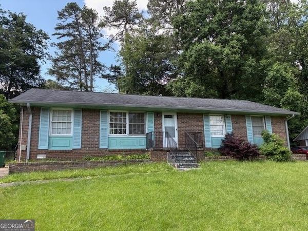 1487 Colony East Circle, Stone Mountain, GA 30083